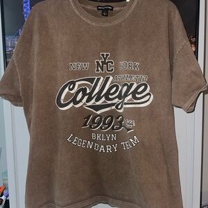 PrettyLittleThing Brown NYC Graphic Tee